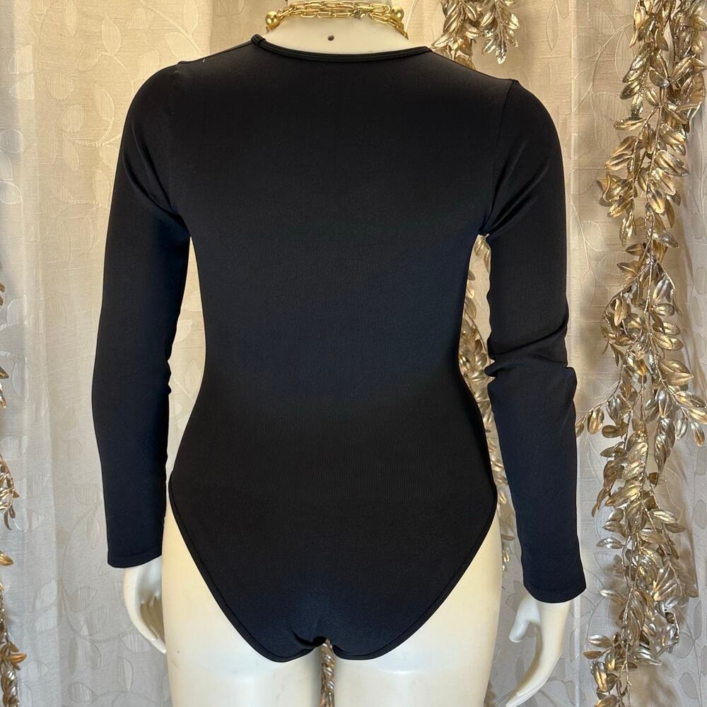 OQQ Black Long Sleeve Bodysuit L Scoop‎ Neck Fitted Balletcore Stretchy - Picture 4 of 7
